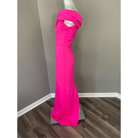 Black Halo Lilliana Draped Off-The-Shoulder Gown - Picture 5 of 7